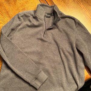 Mens xl Hugo boss sweater like new worn once! Snap neck, grey with charcoal
